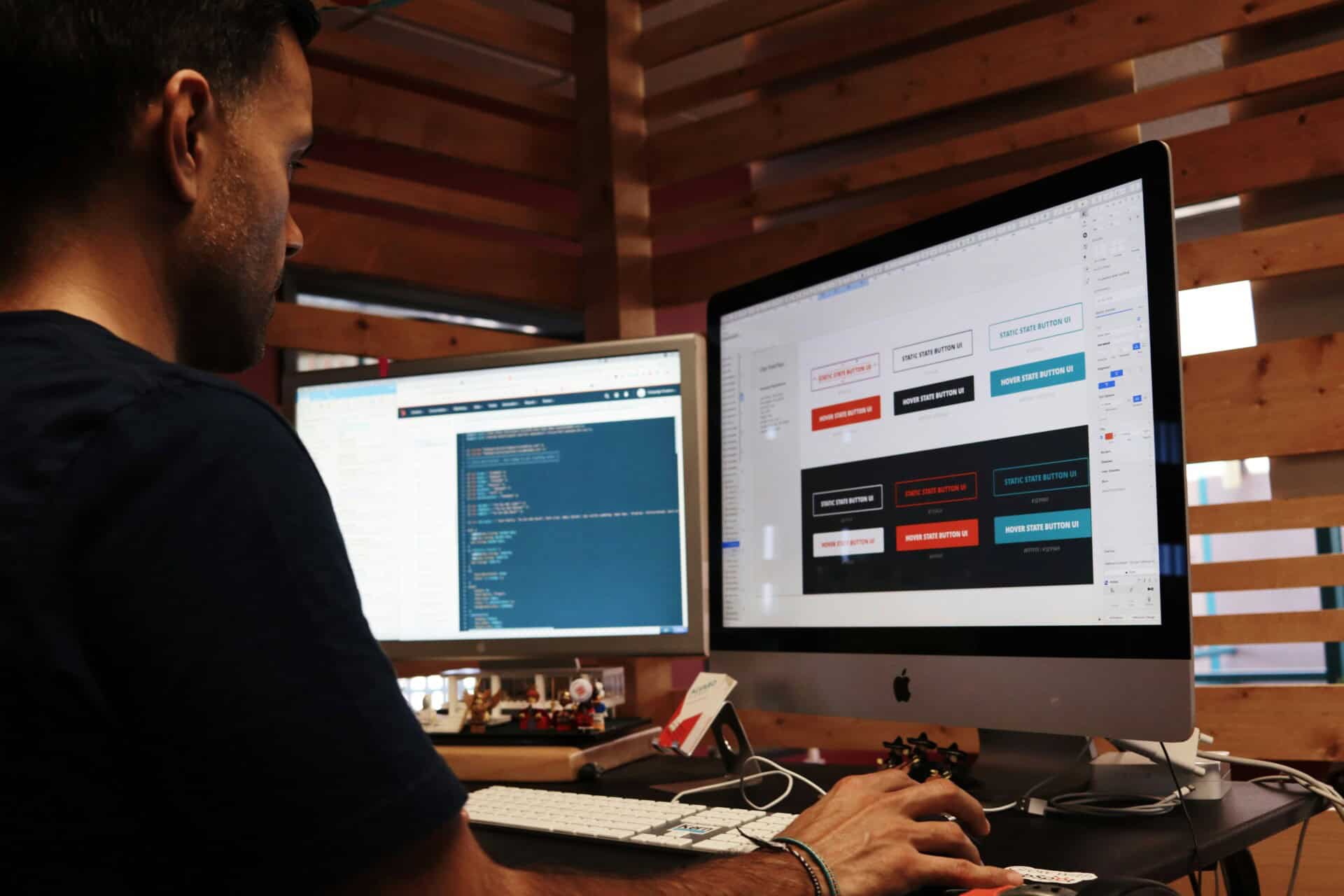 campaign-creators-iEiUITs149M-unsplash (2) man using Apple computer
